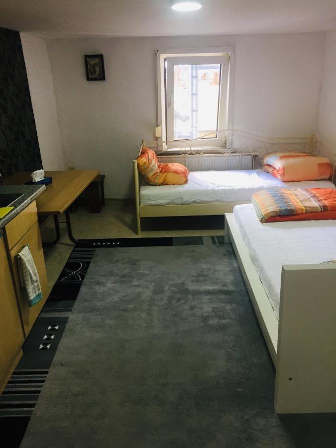 Monteurwohnung, 2 Zimmer, Kueche,Bad Staufenberg  ภายนอก รูปภาพ