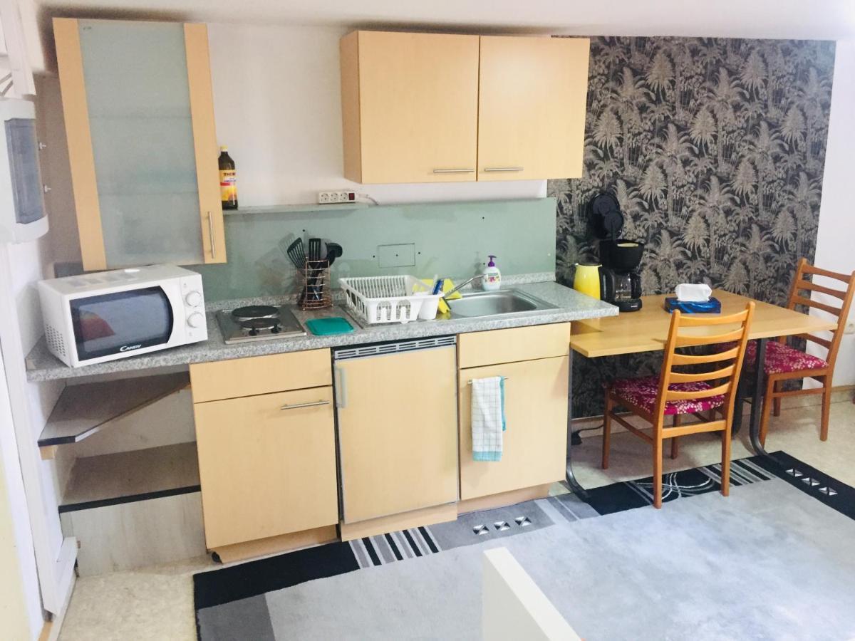 Monteurwohnung, 2 Zimmer, Kueche,Bad Staufenberg  ภายนอก รูปภาพ